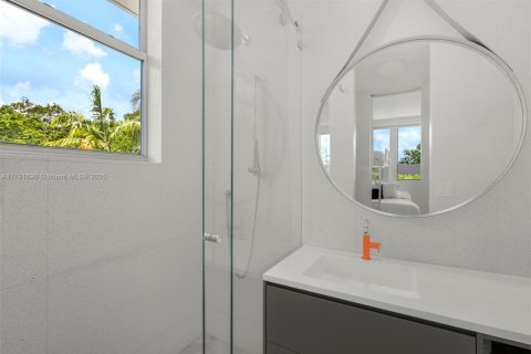 House in Key Biscayne, Florida 6 bedrooms, 358.05 sq.m. № 1863657 - photo 27