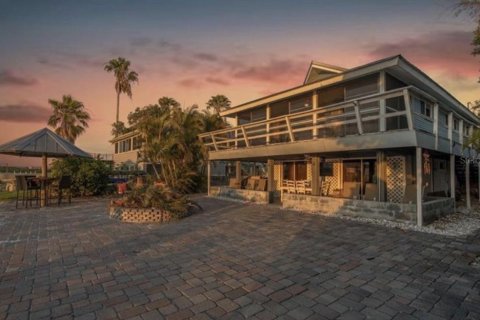 Villa ou maison à Ruskin, Floride 2 chambres, 75.81 m2 № 2149126