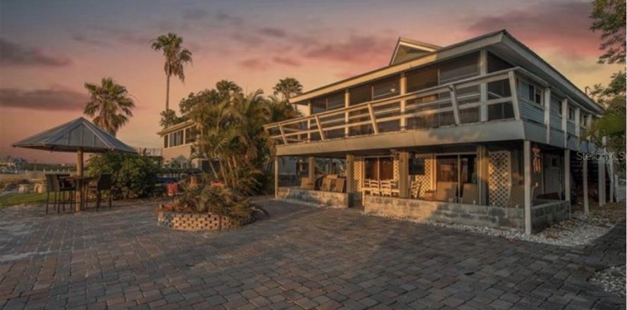 Villa ou maison à Ruskin, Floride 2 chambres, 75.81 m2 № 2149126
