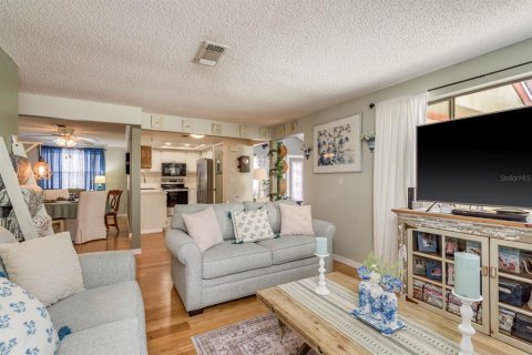 Villa ou maison à vendre à Hudson, Floride: 2 chambres, 134.89 m2 № 2098703 - photo 13