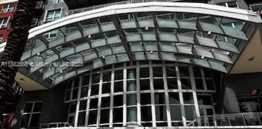 Condo à Miami, Floride, 1 chambre  № 1931848