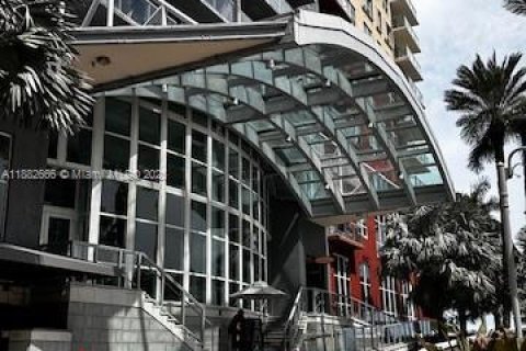 Copropriété à louer à Miami, Floride: 1 chambre, 69.68 m2 № 1931848 - photo 5