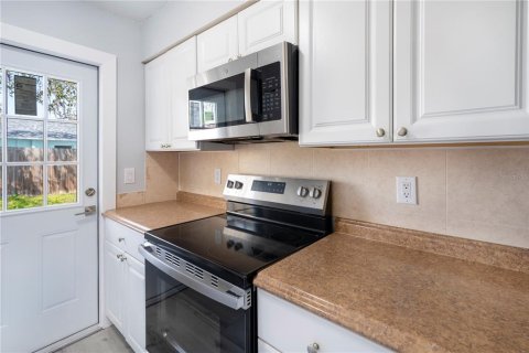 Apartamento en alquiler en Tarpon Springs, Florida, 2 dormitorios, 69.68 m2 № 1720446 - foto 9