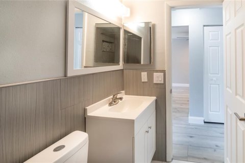 Apartamento en alquiler en Tarpon Springs, Florida, 2 dormitorios, 69.68 m2 № 1720446 - foto 13