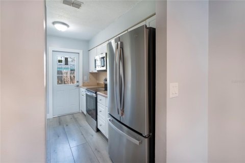 Apartamento en alquiler en Tarpon Springs, Florida, 2 dormitorios, 69.68 m2 № 1720446 - foto 8
