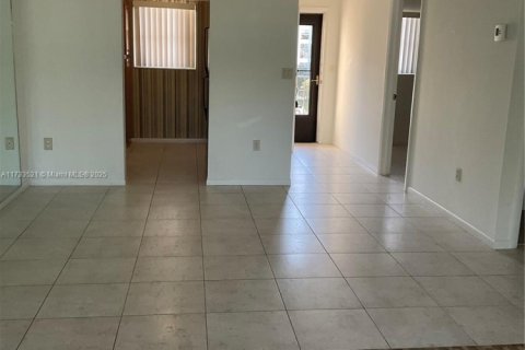 Condo in Sunny Isles Beach, Florida, 2 bedrooms  № 1714834 - photo 5
