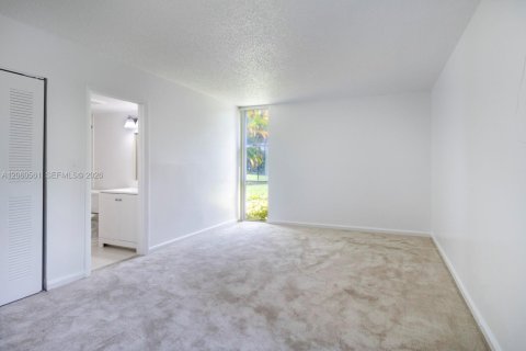 Appartement à louer à Coral Springs, Floride: 2 chambres, 102.19 m2 № 2264787 - photo 19