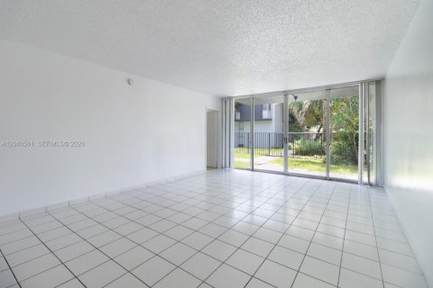 Appartement à louer à Coral Springs, Floride: 2 chambres, 102.19 m2 № 2264787 - photo 16