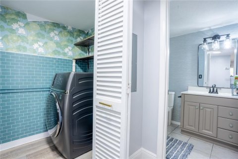 Condo in Safety Harbor, Florida, 1 bedroom № 2238176 - photo 11