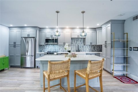 Condo in Safety Harbor, Florida, 1 bedroom № 2238176 - photo 4