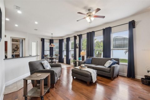 Casa en venta en DeBary, Florida, 4 dormitorios, 269.51 m2 № 2157794 - foto 8