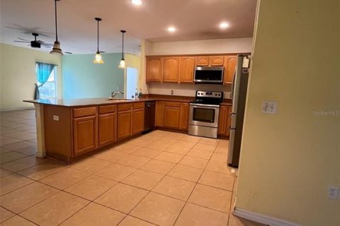 House in Kissimmee, Florida 4 bedrooms, 259.2 sq.m. № 1807324 - photo 17