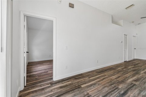 Villa ou maison à vendre à Tampa, Floride: 3 chambres, 103.21 m2 № 2226079 - photo 19