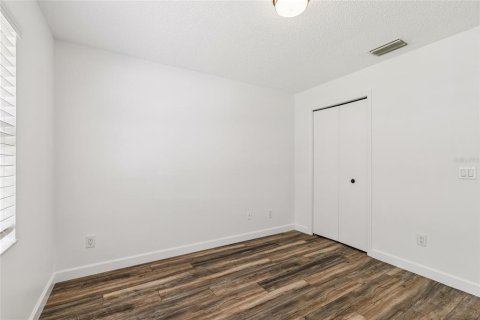 Villa ou maison à vendre à Tampa, Floride: 3 chambres, 103.21 m2 № 2226079 - photo 29