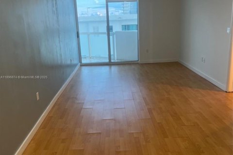 Снять в аренду кондоминиум в Майами-Бич, Флорида 1 спальня, 63.45м2, № 1947849 - фото 4