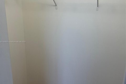 Снять в аренду кондоминиум в Майами-Бич, Флорида 1 спальня, 63.45м2, № 1947849 - фото 10