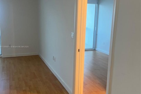 Снять в аренду кондоминиум в Майами-Бич, Флорида 1 спальня, 63.45м2, № 1947849 - фото 11