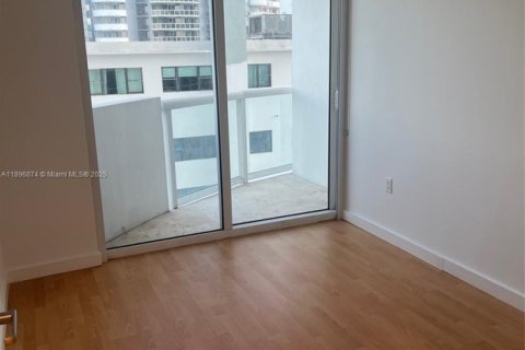 Снять в аренду кондоминиум в Майами-Бич, Флорида 1 спальня, 63.45м2, № 1947849 - фото 9