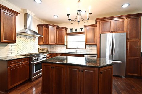 House in Maitland, Florida 6 bedrooms, 371.24 sq.m. № 1783404 - photo 19