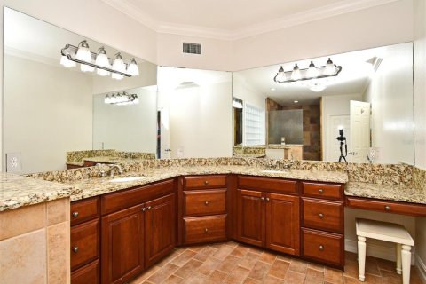 House in Maitland, Florida 6 bedrooms, 371.24 sq.m. № 1783404 - photo 28
