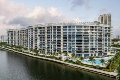 Copropriété à louer à Aventura, Floride: 4 chambres, 233.93 m2 № 1941724 - photo 1