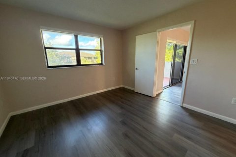 Купить кондоминиум в Санрайз, Флорида 2 спальни, 91.6м2, № 1999719 - фото 11