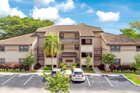 Кондоминиум с 2 спальнями в Санрайз, Флорида № 1999719