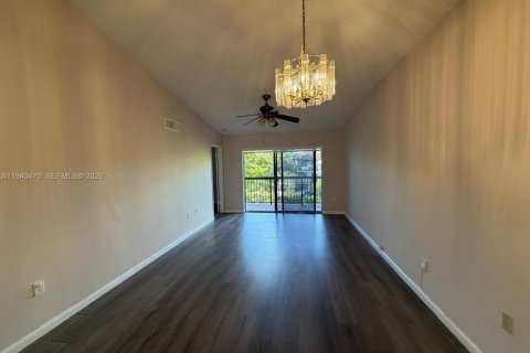 Купить кондоминиум в Санрайз, Флорида 2 спальни, 91.6м2, № 1999719 - фото 18