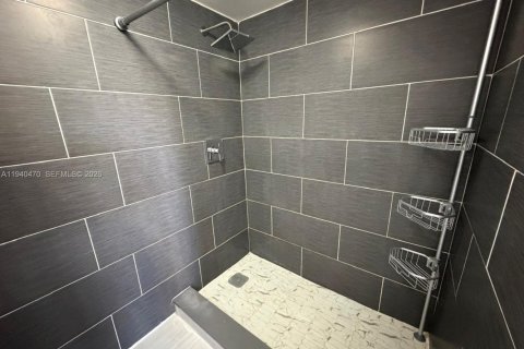 Купить кондоминиум в Санрайз, Флорида 2 спальни, 91.6м2, № 1999719 - фото 23