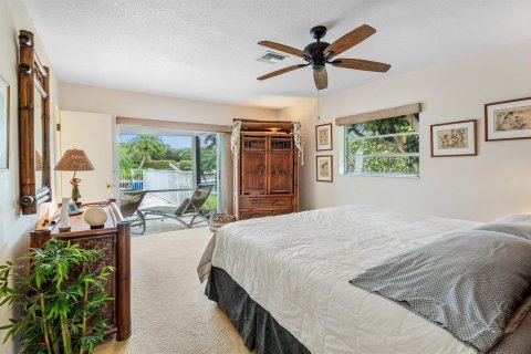 House in Ocean Ridge, Florida 2 bedrooms, 135.64 sq.m. № 2087678 - photo 11