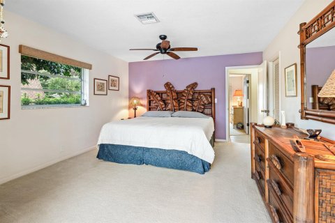 House in Ocean Ridge, Florida 2 bedrooms, 135.64 sq.m. № 2087678 - photo 13