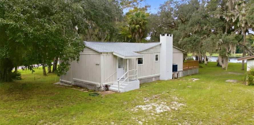 Casa en Chiefland, Florida 2 dormitorios, 166.3 m2 № 2378090