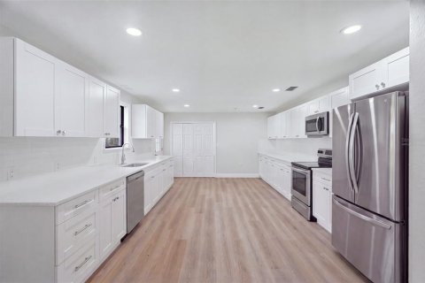Casa en venta en Chiefland, Florida, 2 dormitorios, 166.3 m2 № 2378090 - foto 14