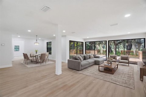 Casa en venta en Chiefland, Florida, 2 dormitorios, 166.3 m2 № 2378090 - foto 19