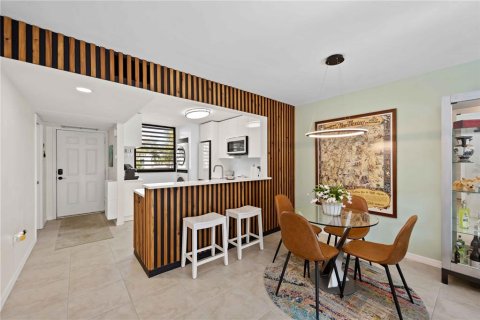 Купить кондоминиум в Брейдентон, Флорида 8 комнат, 91.97м2, № 2092117 - фото 10