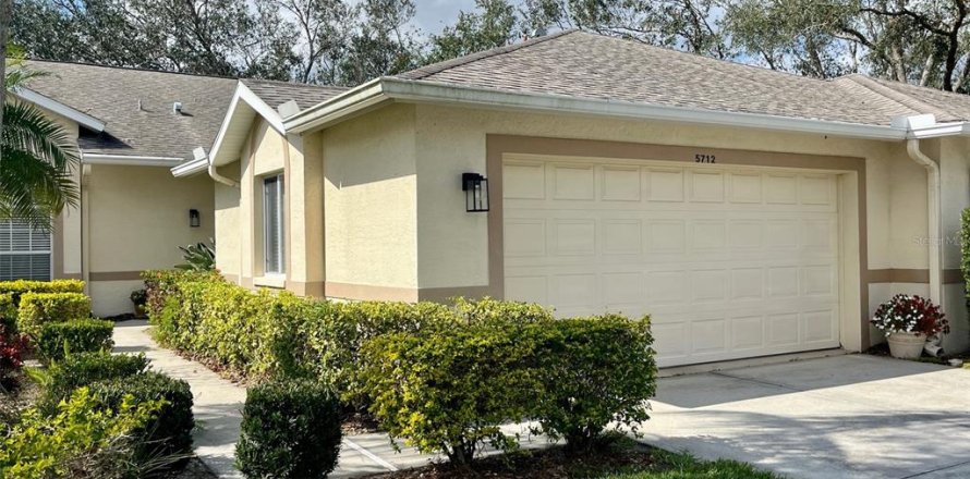 Casa en Bradenton, Florida 2 dormitorios, 157.93 m2 № 1524063
