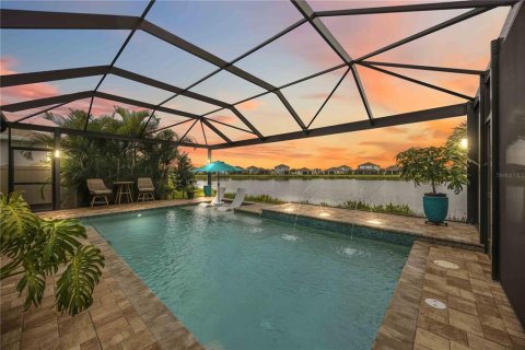 Villa ou maison à vendre à Sarasota, Floride: 4 chambres, 189.99 m2 № 2408068 - photo 3