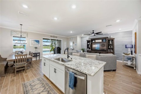 Villa ou maison à vendre à Sarasota, Floride: 4 chambres, 189.99 m2 № 2408068 - photo 10