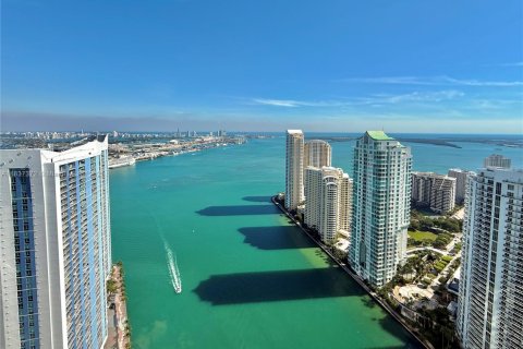 Condominio en venta en Miami, Florida, 5 dormitorios, 358.05 m2 № 1981758 - foto 22