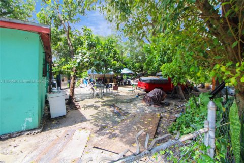 Terrain à vendre à Miami, Floride № 1926869 - photo 5