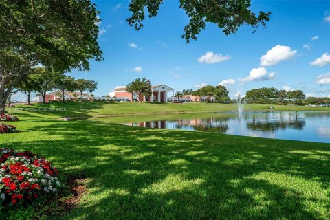 Condo in Deerfield Beach, Florida, 1 bedroom  № 1865625 - photo 25