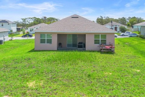 House in Haines City, Florida 3 bedrooms, 155.24 sq.m. № 1757561 - photo 25