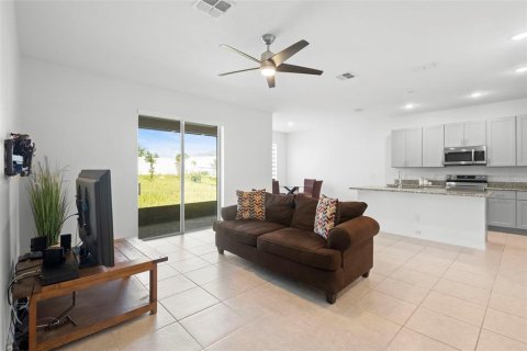 House in Haines City, Florida 3 bedrooms, 155.24 sq.m. № 1757561 - photo 10