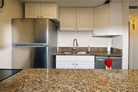 Copropriété à louer à Largo, Floride: 1 chambre, 69.4 m2 № 2234094 - photo 5