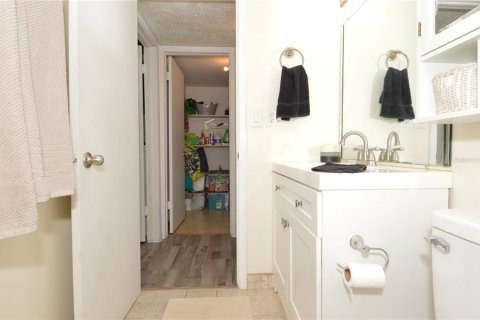 Copropriété à louer à Largo, Floride: 1 chambre, 69.4 m2 № 2234094 - photo 28
