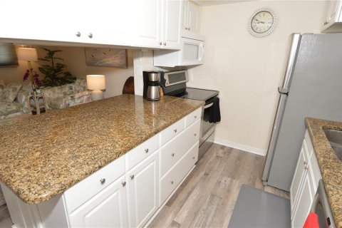 Copropriété à louer à Largo, Floride: 1 chambre, 69.4 m2 № 2234094 - photo 8
