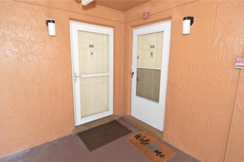 Copropriété à louer à Largo, Floride: 1 chambre, 69.4 m2 № 2234094 - photo 3