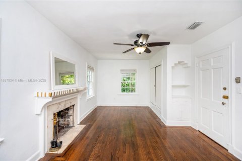 Снять в аренду виллу или дом в Майами, Флорида 2 спальни, 139.45м2, № 1942632 - фото 13