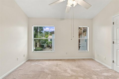 Condo in Tampa, Florida, 2 bedrooms  № 2419639 - photo 22