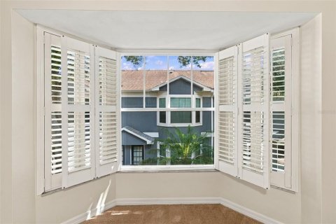 Condo in Tampa, Florida, 2 bedrooms  № 2419639 - photo 28